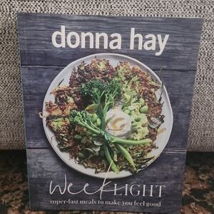 Donna Hay Week Light Cook Book